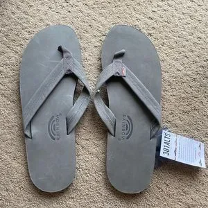 Rainbow | Shoes | New Nwt Rainbow Sandals 3 Alts Grey Xxxl  display picture 2